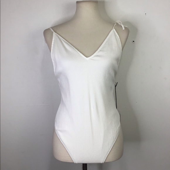 By the way Effie Bow Tie Bodysuit - Picture 4 of 7